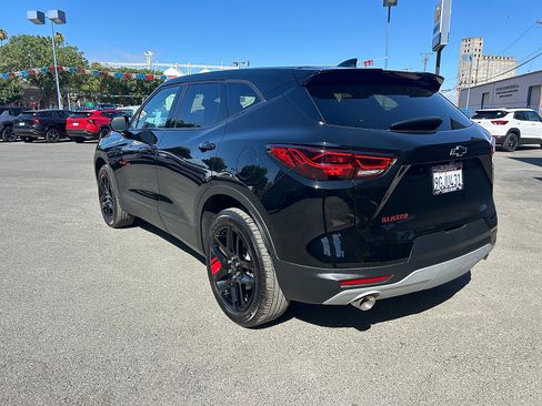 Used 2023 Chevrolet Blazer LT w/ Driver Confidence Package FWD image 4