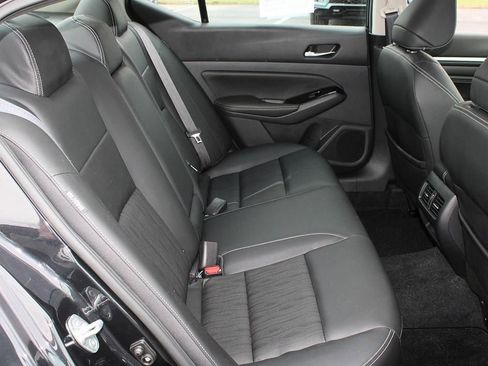 Used 2021 Nissan Altima 2.5 SL image 14