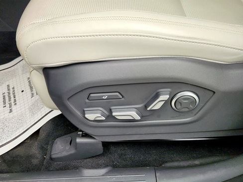 Used 2024 Hyundai Santa Fe Calligraphy AWD/4WD image 12