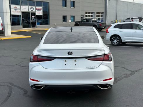 Used 2023 Lexus ES 350 Ultra Luxury image 4