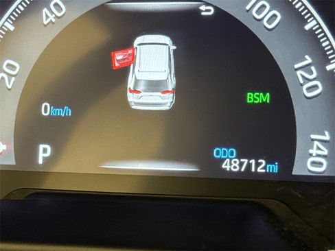 Used 2023 Toyota RAV4 XLE Premium image 32