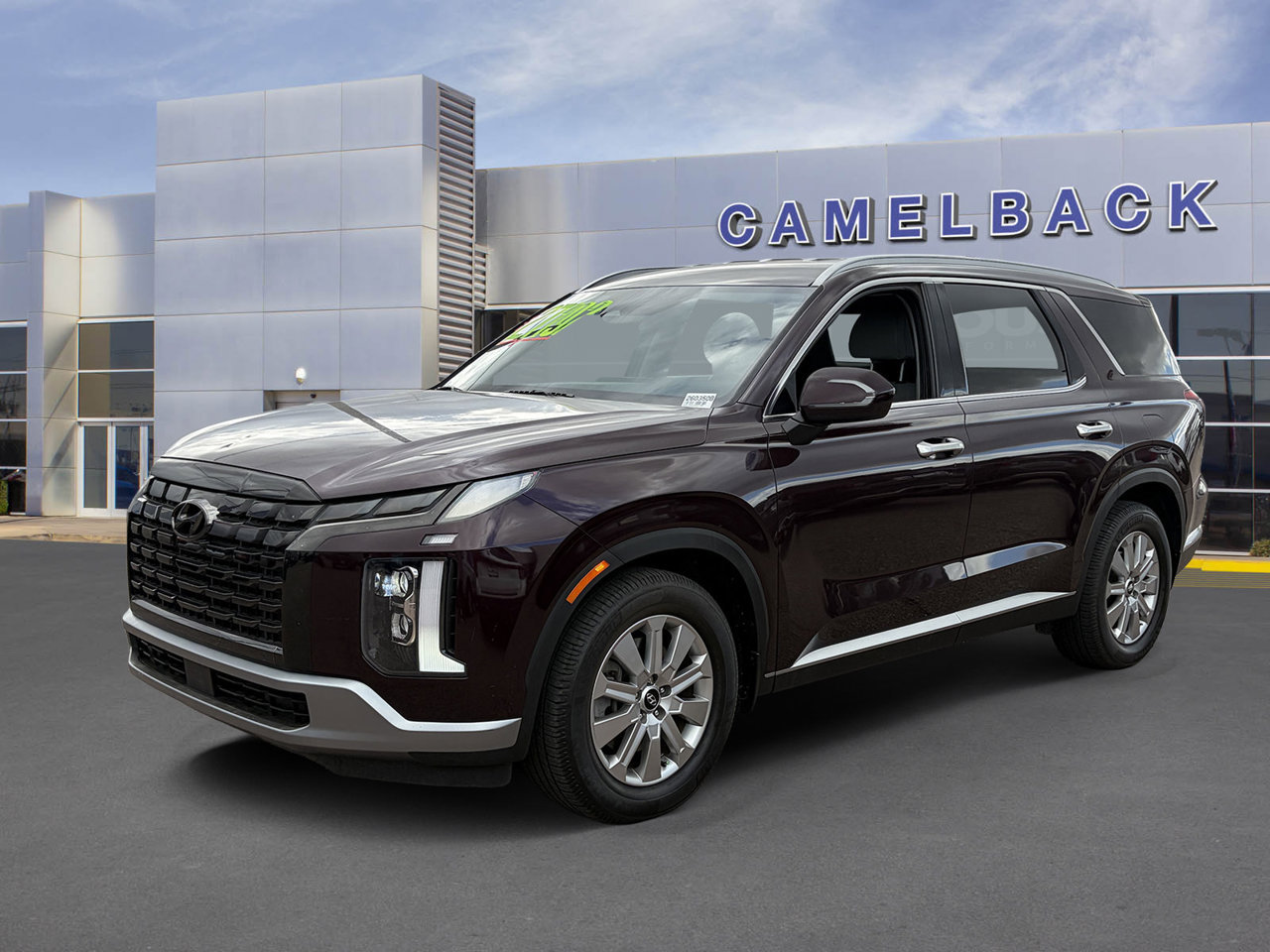 Used 2023 Hyundai Palisade SEL FWD image 2