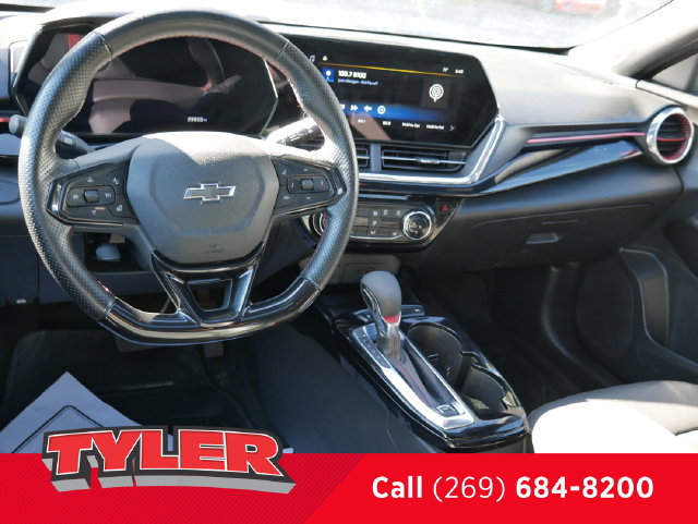 Used 2024 Chevrolet Trax RS w/ Sunroof Package FWD image 41