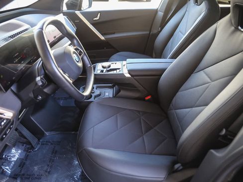 Used 2025 BMW iX xDrive50 image 14