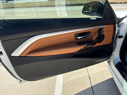 Used 2019 BMW 430i Convertible w/ M Sport Package image 26