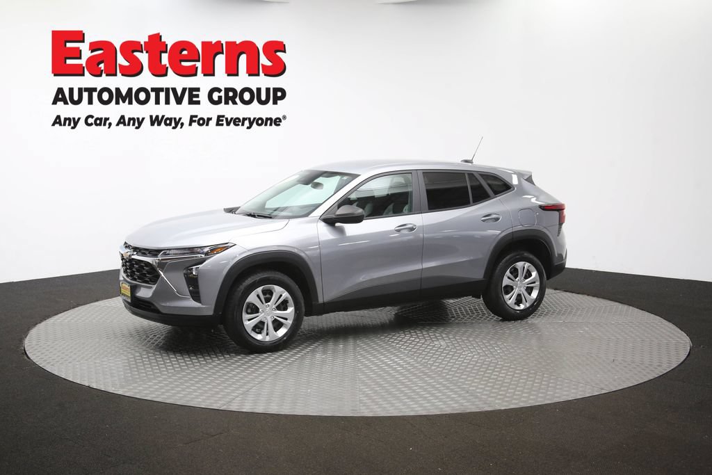 Used 2024 Chevrolet Trax LS FWD image 57