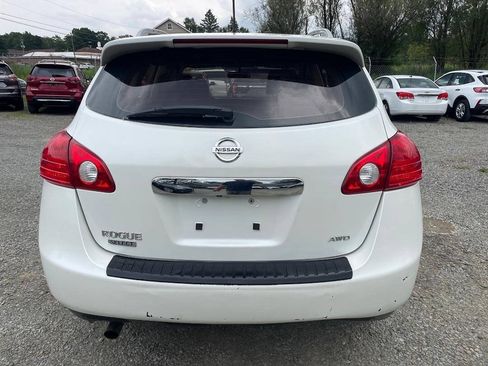Used 2014 Nissan Rogue S w/ Convenience Package AWD/4WD image 6