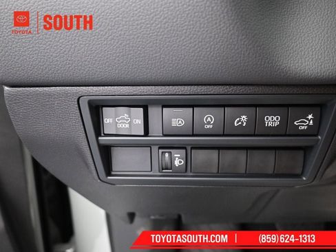 New 2026 Toyota Tundra Limited AWD/4WD image 21