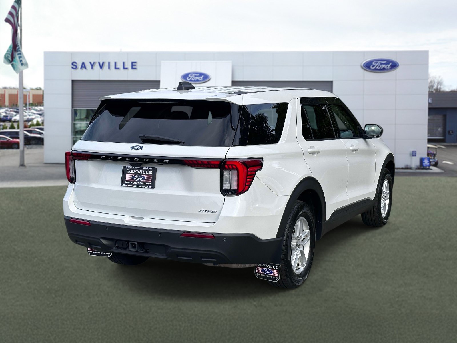 Used 2026 Ford Explorer Active AWD/4WD image 5
