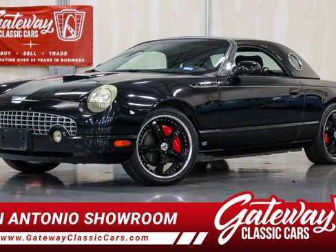 Used 2002 Ford Thunderbird RWD image 1