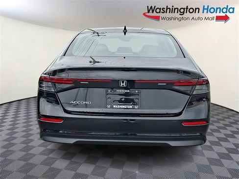 Certified 2023 Honda Accord EX image 5
