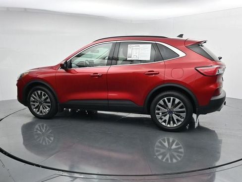 Certified 2022 Ford Escape Titanium w/ Class II Trailer Tow Package AWD/4WD image 6