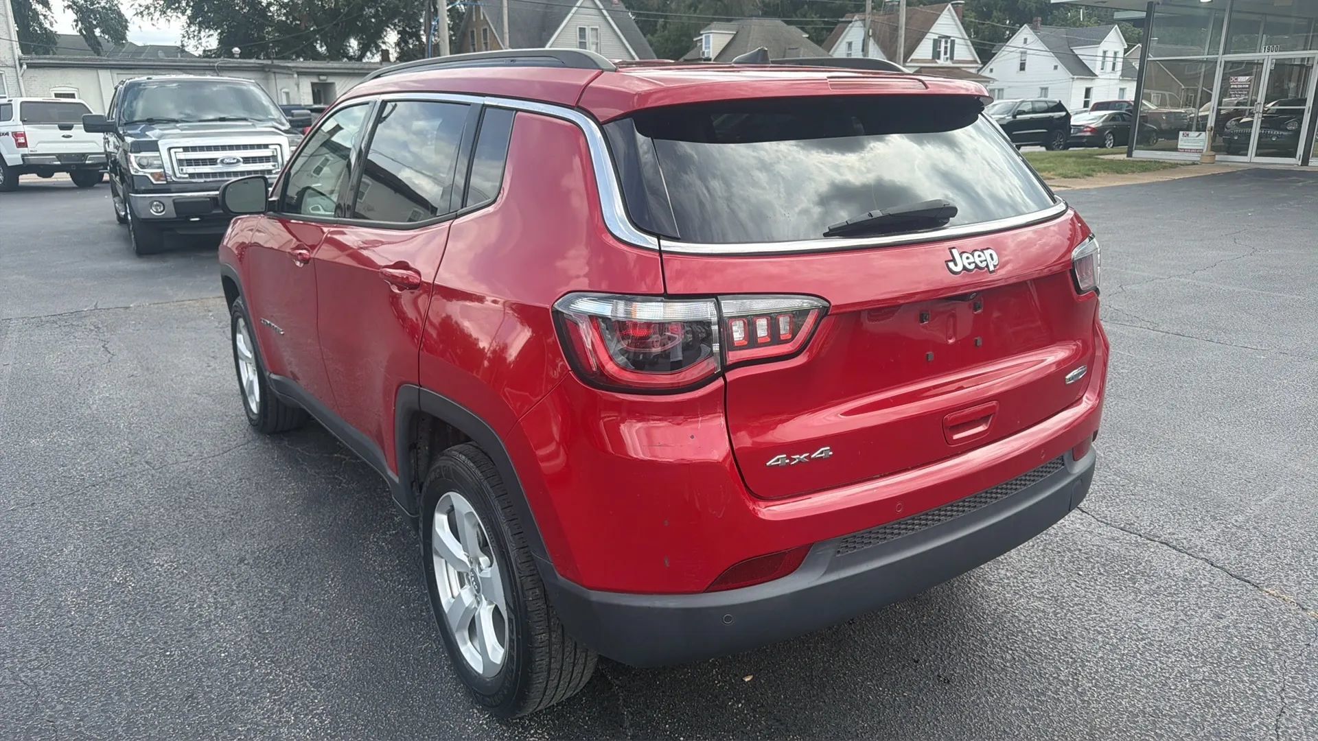 Used 2018 Jeep Compass Latitude w/ Popular Equipment Group AWD/4WD image 7
