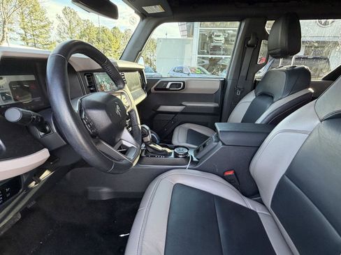 Used 2023 Ford Bronco Wildtrak image 19
