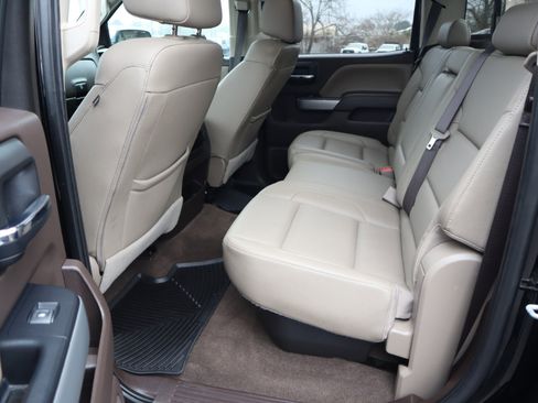 Used 2018 Chevrolet Silverado 2500 LTZ w/ Duramax Plus Package image 16