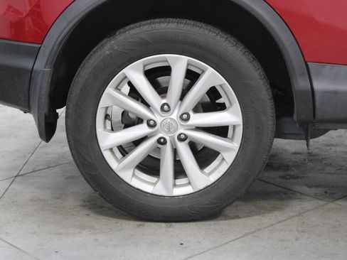 Used 2017 Nissan Rogue Sport SV w/ SV All-Weather Package FWD image 12