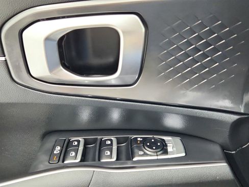 Used 2024 Kia Sorento S FWD image 40