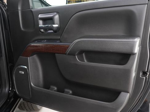 Used 2018 GMC Sierra 1500 SLT w/ SLT Premium Package AWD/4WD image 9