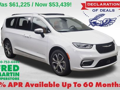 New 2026 Chrysler Pacifica Pinnacle w/ Trailer Tow Group