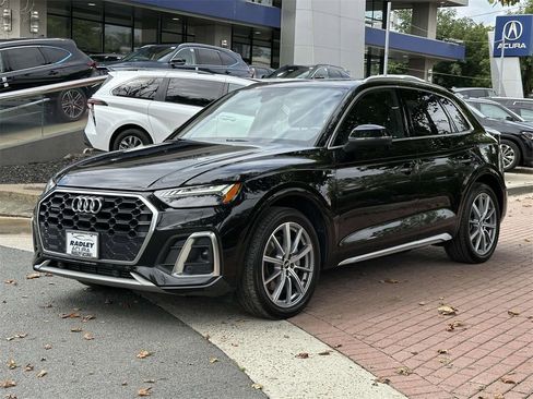 Used 2021 Audi Q5 e Prestige image 2