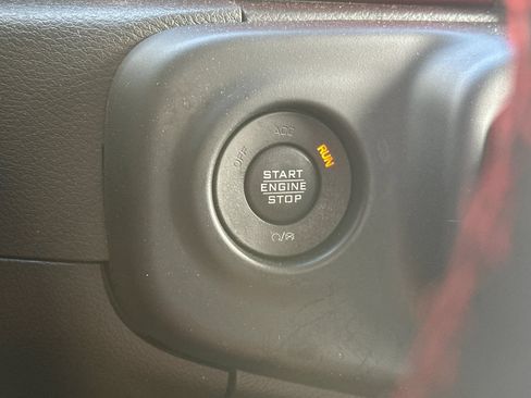 Certified 2023 Jeep Gladiator Rubicon AWD/4WD image 22