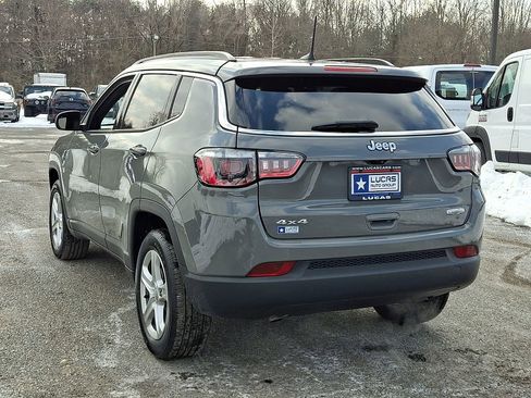 Used 2023 Jeep Compass Latitude w/ Convenience Group image 9