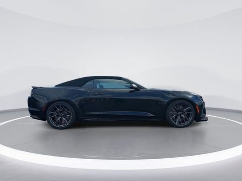 Used 2022 Chevrolet Camaro ZL1 RWD image 9