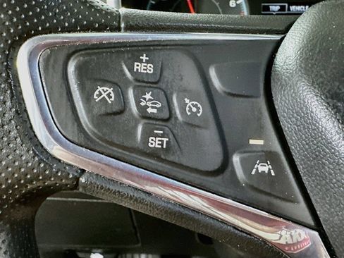 Used 2020 Chevrolet Malibu LT FWD image 22