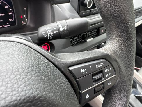 Used 2023 Honda Accord EX image 20