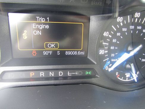 Used 2017 Ford Fusion SE FWD image 18