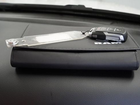 Used 2019 RAM 1500 Big Horn image 35