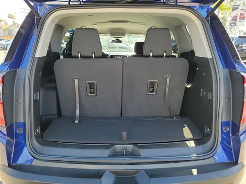 Used 2023 GMC Acadia SLE w/ Elevation Edition image 24