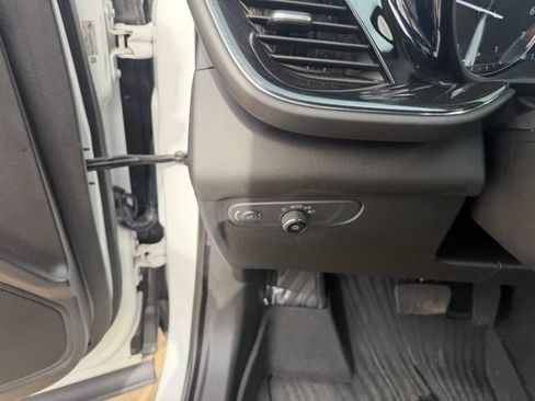 Used 2023 Buick Envision Essence FWD image 19