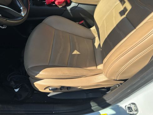 Used 2024 Cadillac XT6 Premium Luxury w/ Platinum Package FWD image 5