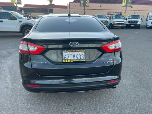 Used 2013 Ford Fusion SE image 4