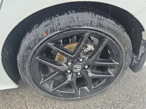 Used 2025 Honda Civic Sport image 29