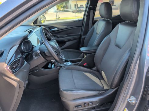 Used 2022 Buick Encore GX Select w/ Sport Touring Package image 13