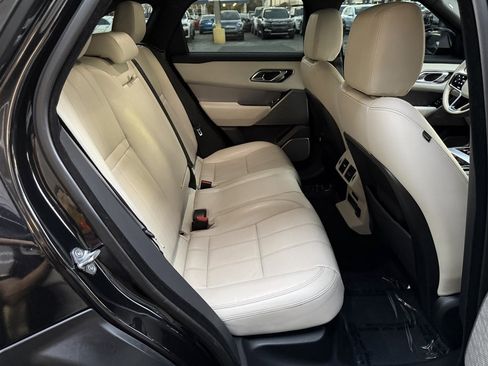 Used 2021 Land Rover Range Rover Velar R-Dynamic S image 13