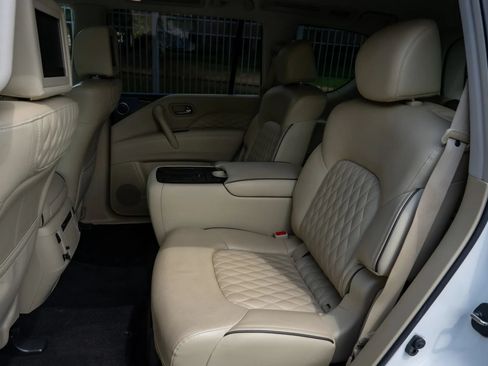 Used 2019 INFINITI QX80 Luxe w/ 22" Wheel Package AWD/4WD image 14