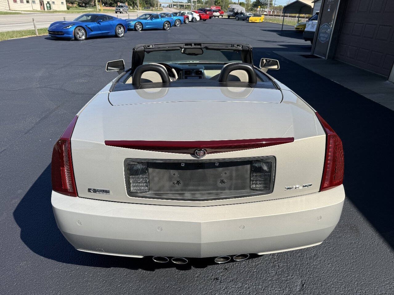 Used 2006 Cadillac XLR RWD image 96