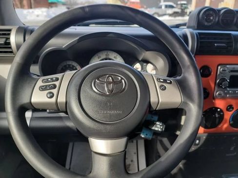 Used 2014 Toyota FJ Cruiser 4WD w/ Convenience Package image 19