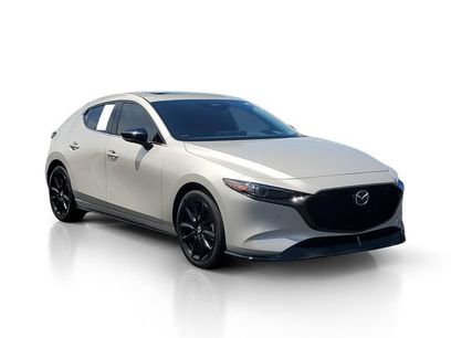 Used 2025 MAZDA MAZDA3 Hatchback w/Premium Plus Pkg