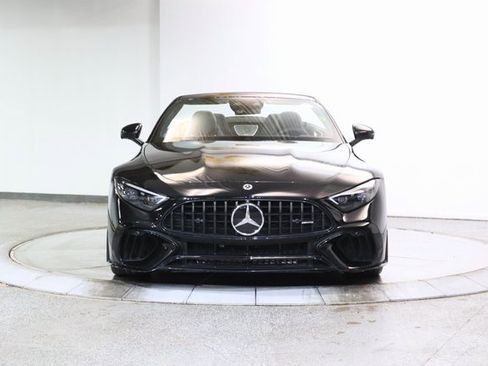 Used 2022 Mercedes-Benz SL 63 AMG 4MATIC image 11