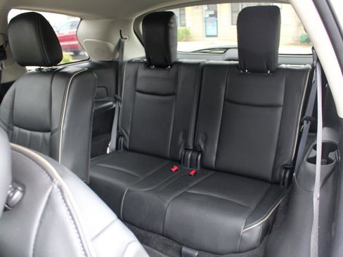 Used 2019 INFINITI QX60 Pure AWD/4WD image 35
