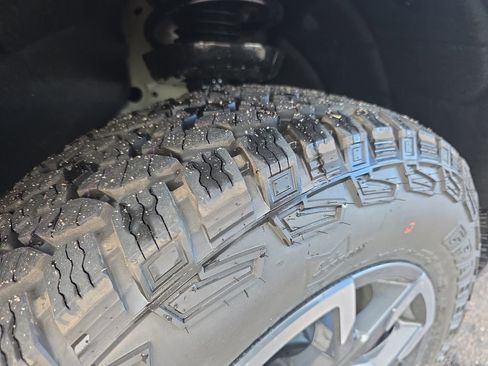 New 2026 Chevrolet Equinox ACTIV w/ Convenience Package III image 28