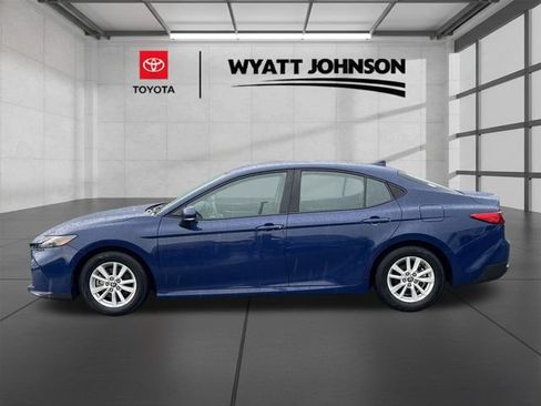 Used 2025 Toyota Camry LE FWD image 3