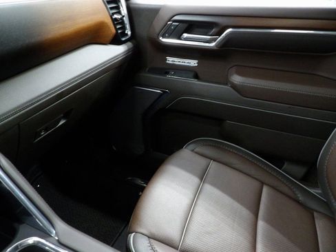 Used 2024 GMC Sierra 1500 Denali image 25