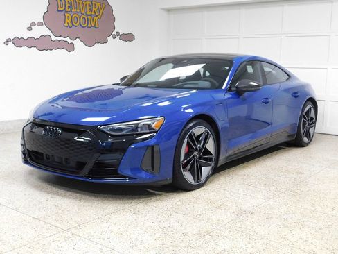 Used 2022 Audi RS e-tron GT AWD/4WD image 8