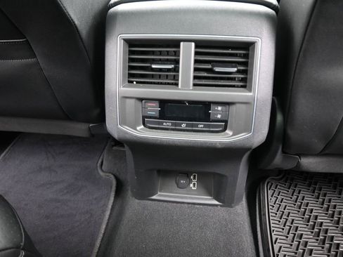 Used 2019 Volkswagen Atlas SE w/ Panoramic Sunroof Package image 27