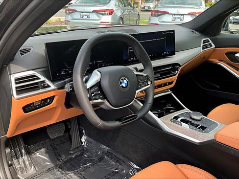 Used 2026 BMW 330i xDrive Sedan AWD/4WD image 13